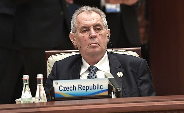 KOMENTÁŘ: Exprezident Zeman by si přál vládu ANO a SPD. Naštěstí nás už nemusí zajímat, co si řadový občan Zeman myslí
